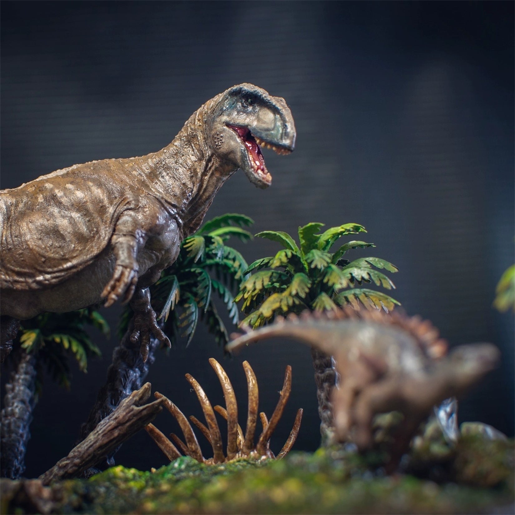 PASSION CHARGER Sinraptor Hepingensis & Gigantspinosaurus Juveniles Model
