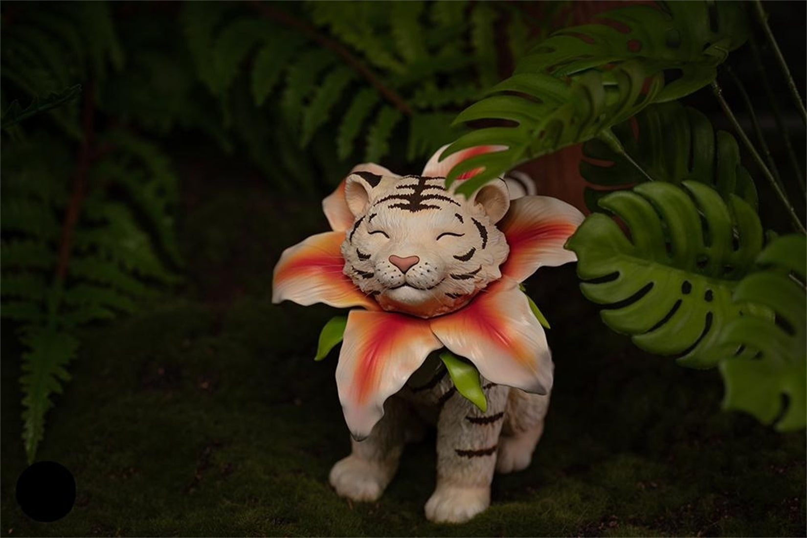 Cute Lily White Tiger Plus Edition