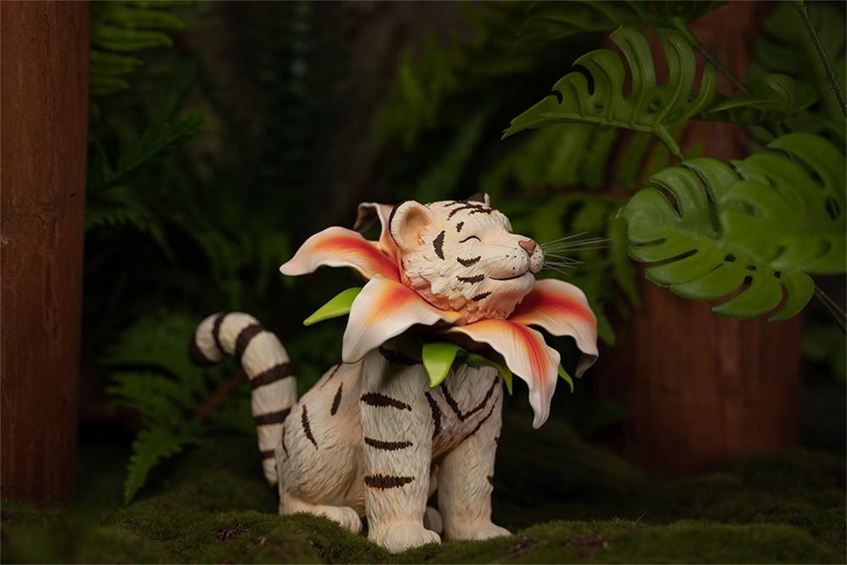 Cute Lily White Tiger Plus Edition