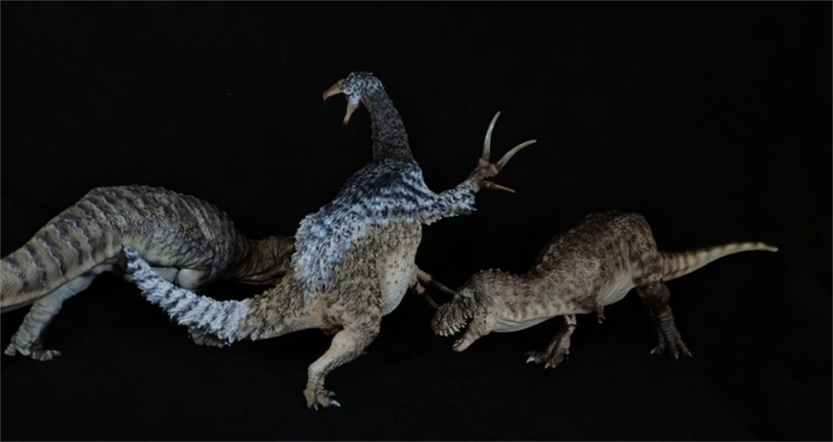 PASSION CHARGER 1/20 Tarbosaurus vs Therizinosaurus GK Modell