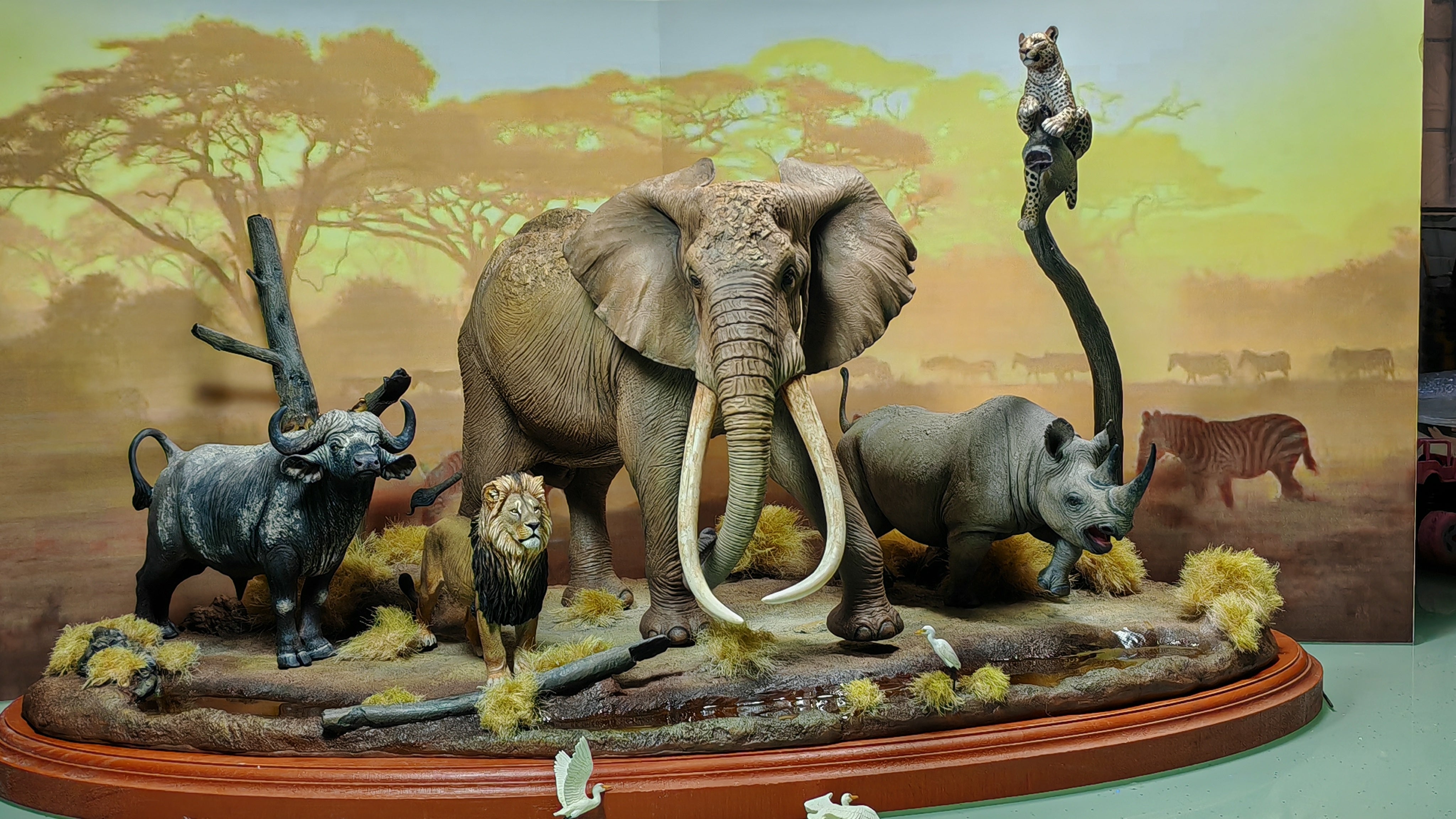African Grand Scene Model