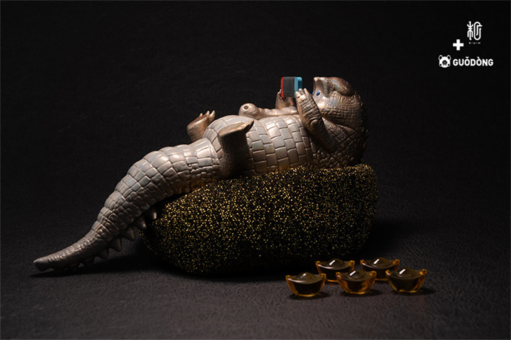 1/6 Scale Lazy Critters – Animals Lounging on the Sofa