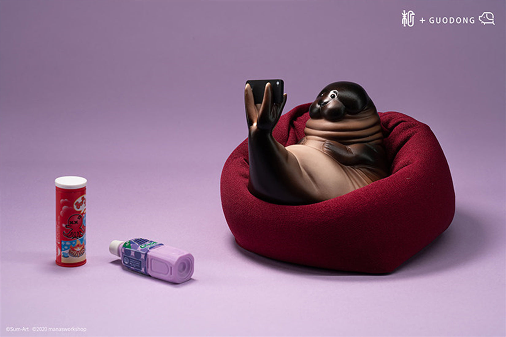 1/6 Scale Lazy Critters – Animals Lounging on the Sofa