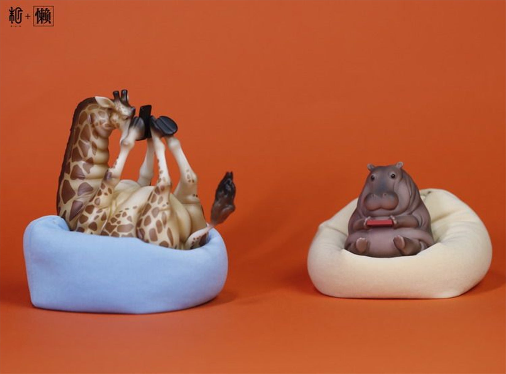 1/6 Scale Lazy Critters – Animals Lounging on the Sofa