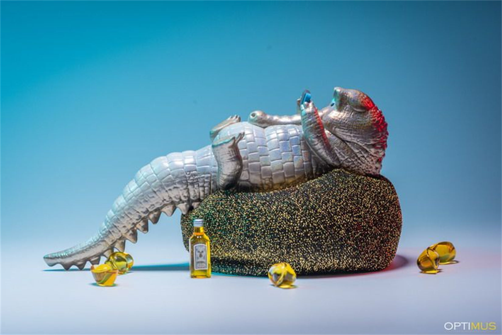 1/6 Scale Lazy Critters – Animals Lounging on the Sofa