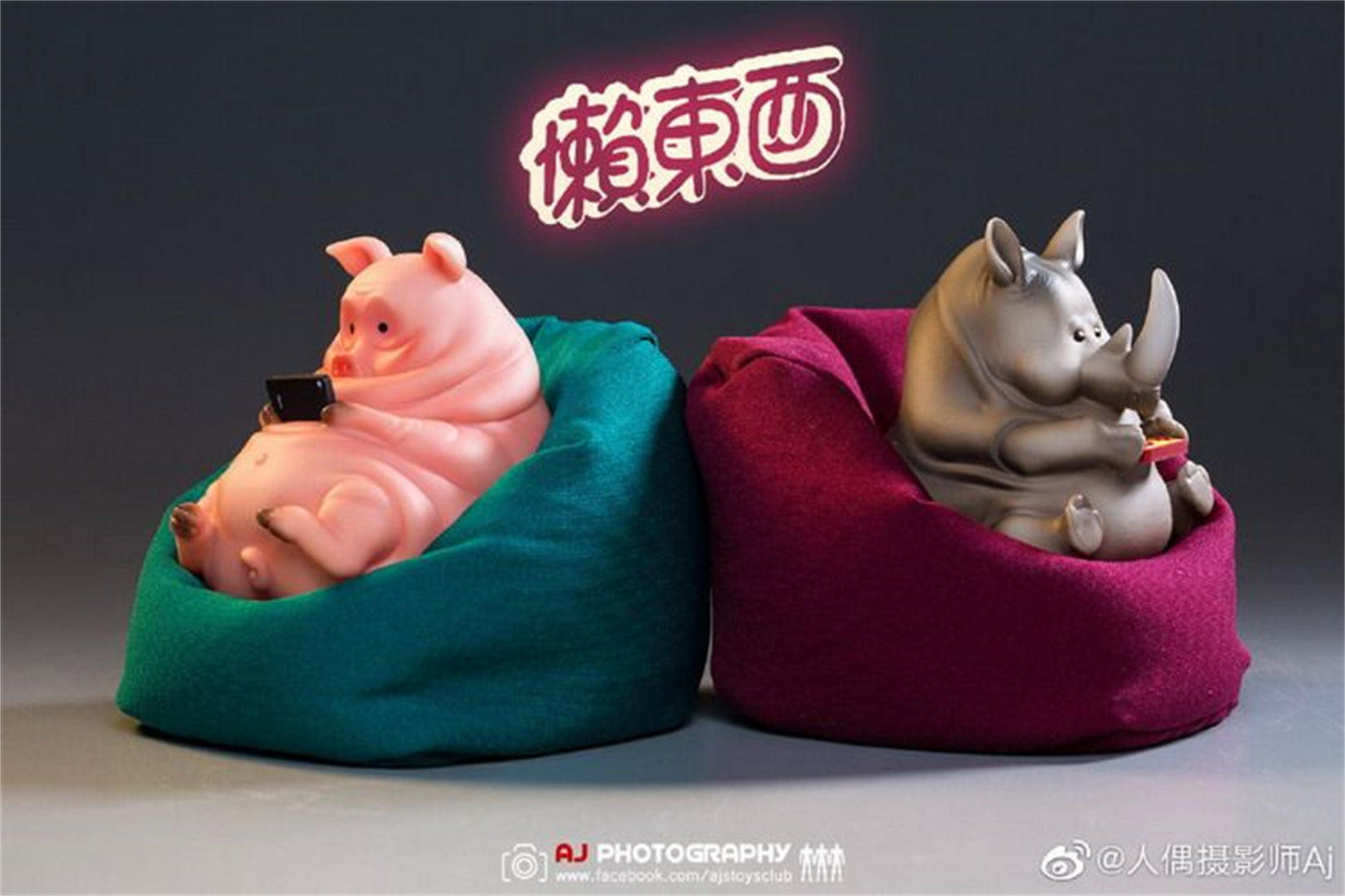 1/6 Scale Lazy Critters – Animals Lounging on the Sofa
