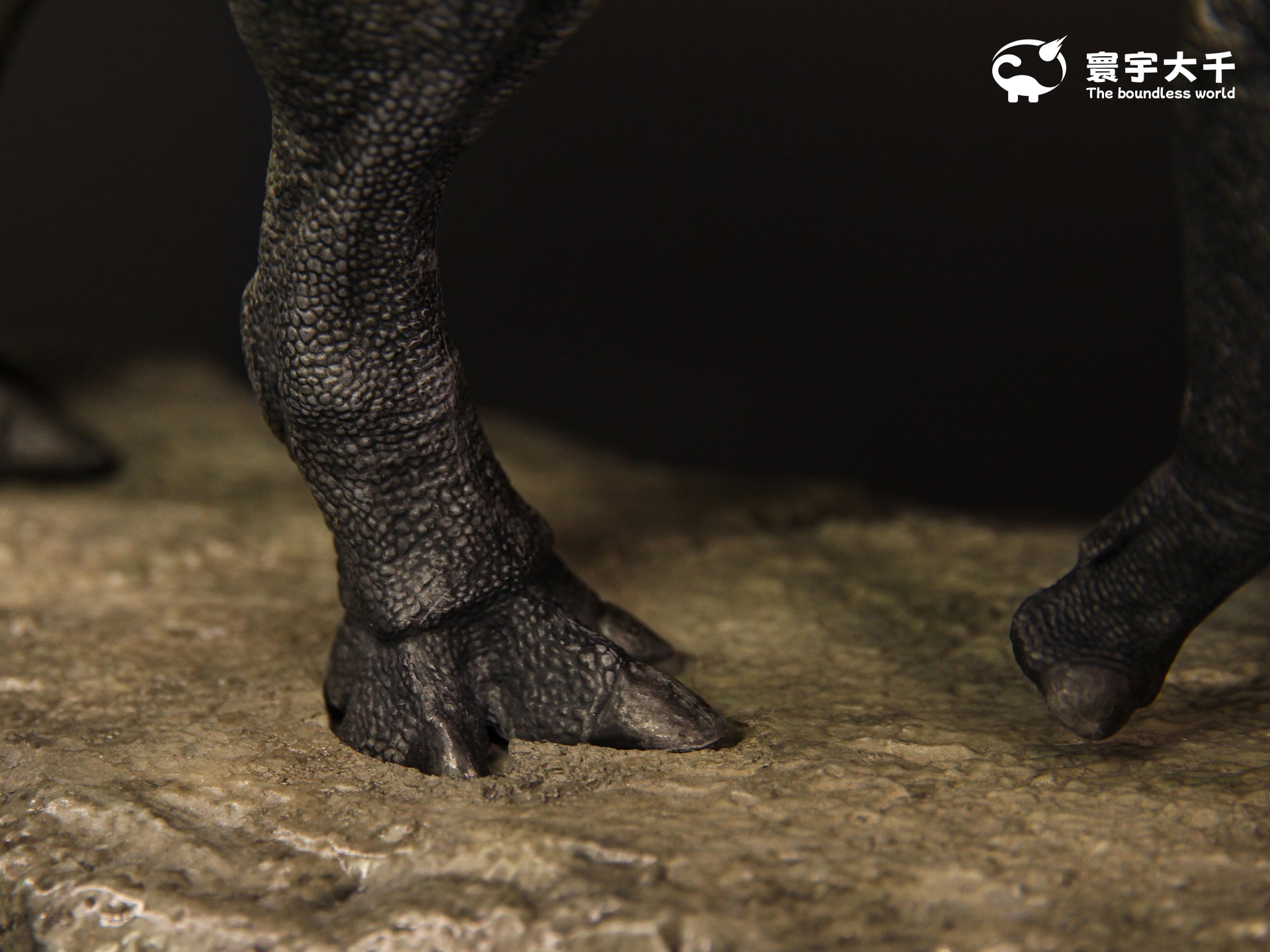 The Boundless World 1:35 Scale Shantungosaurus Figure