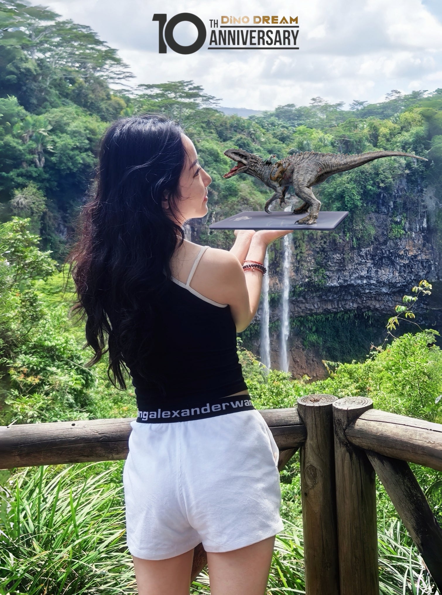 DINO DREAM 10th anniversary 1:30 Scale Indominus Rex DX Model