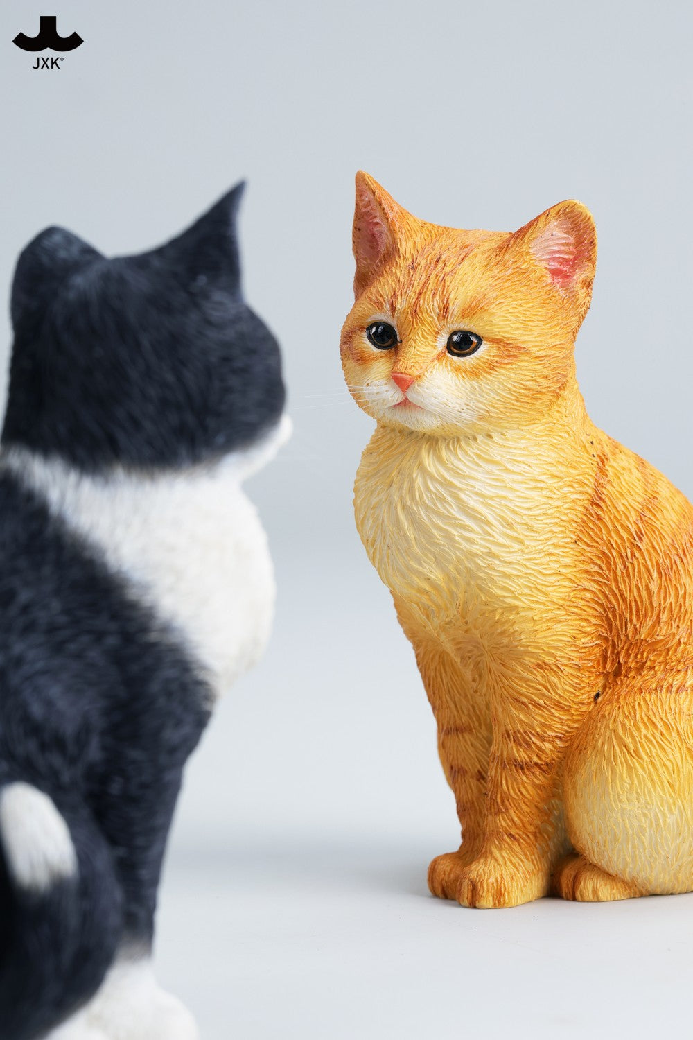 JXK Well-behaved Cat Sitting Figure