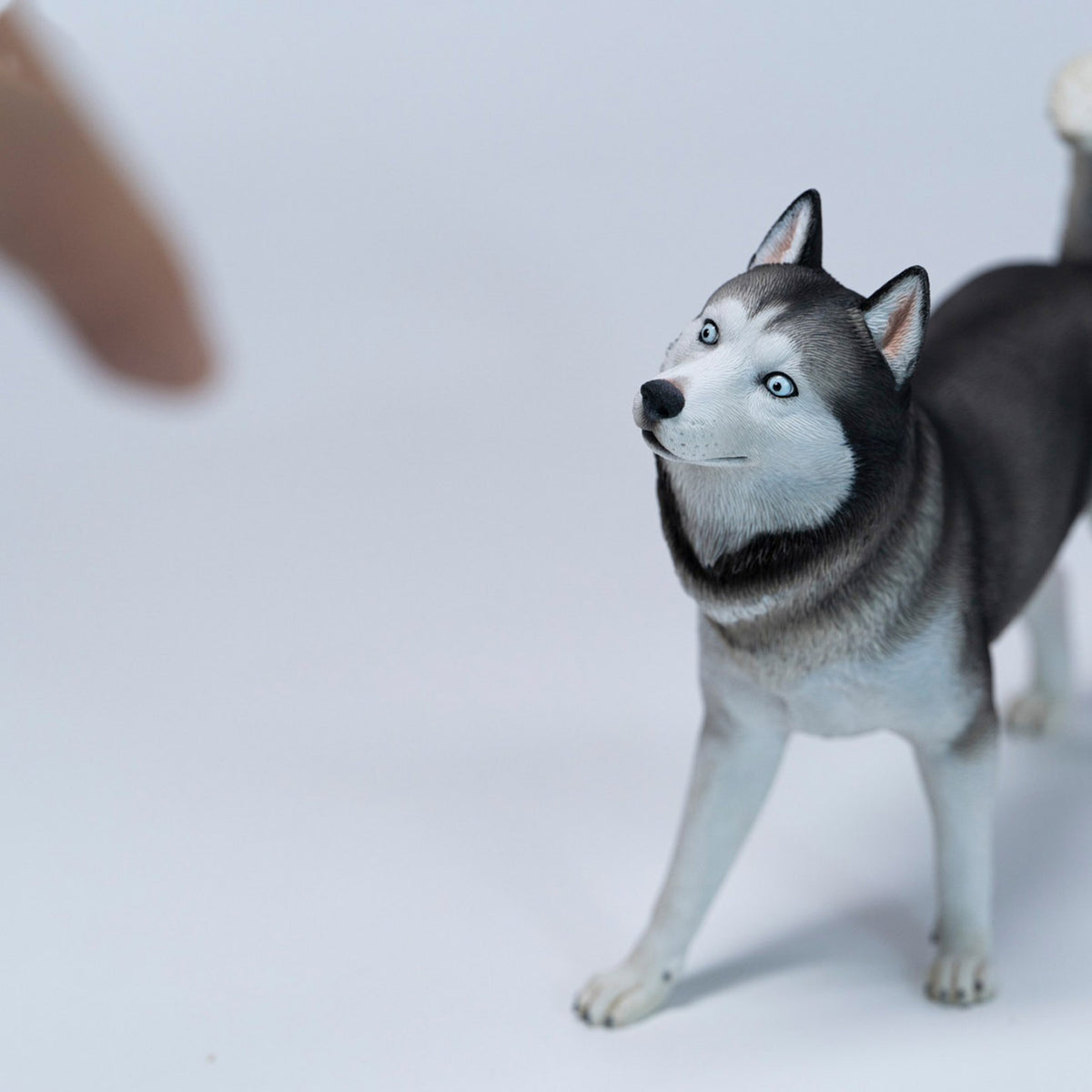 JXK Studio Husky Resin Dog Model Home Decor