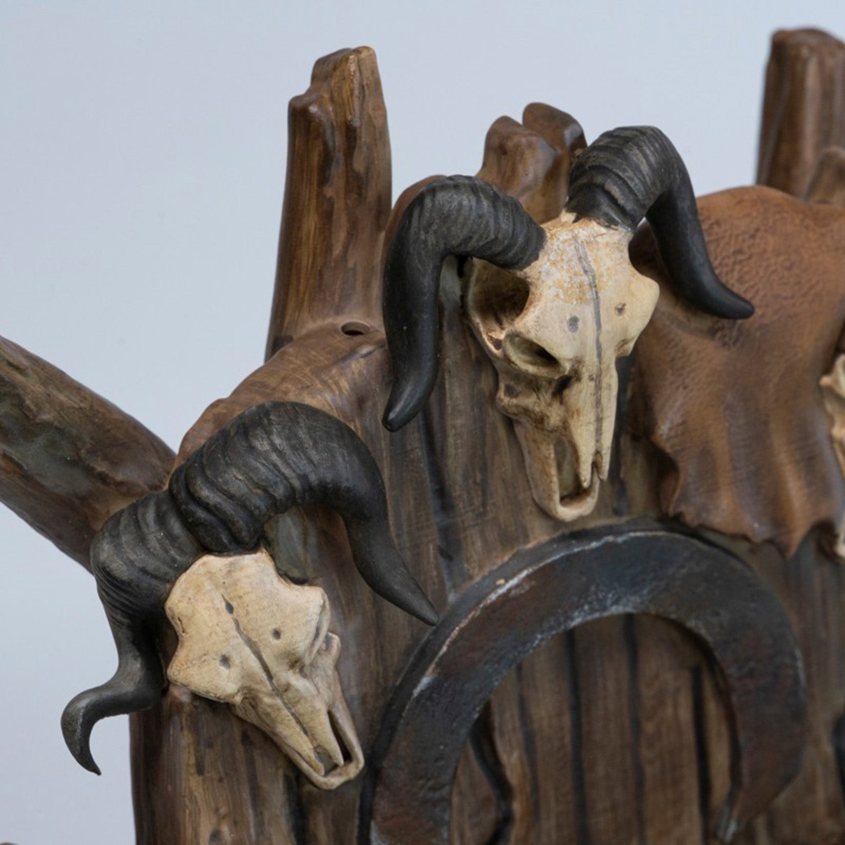 MMMTOYS Studio 1:6 ScaleThrone of Bone Beast Figurine