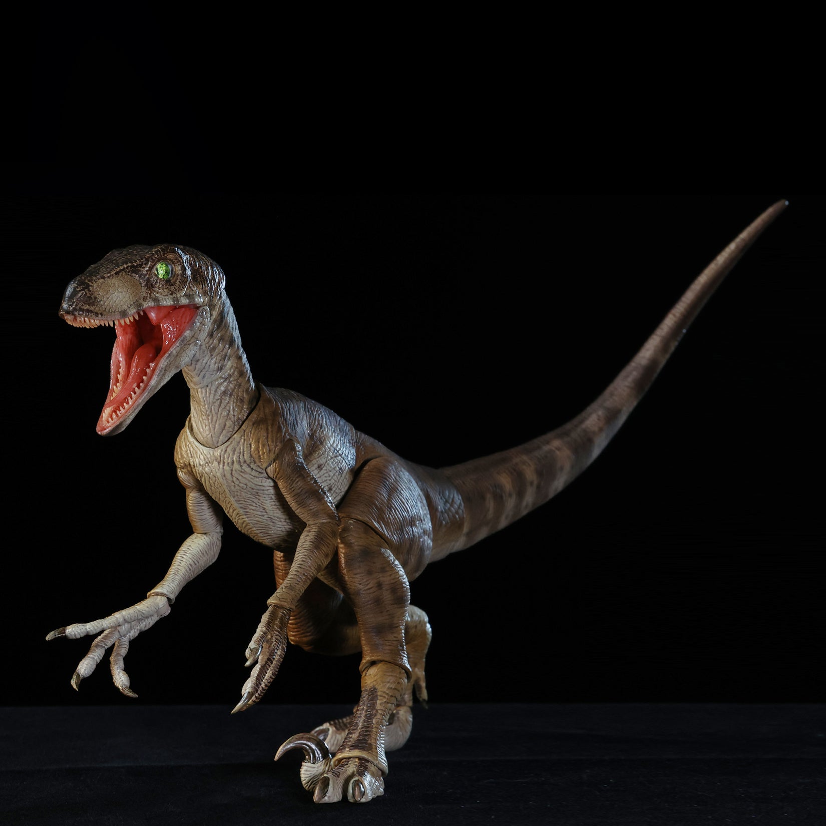 Nanmu Studio Smart Series Raptor 2.5+ Highly Articulated Dinosaur Action Figure