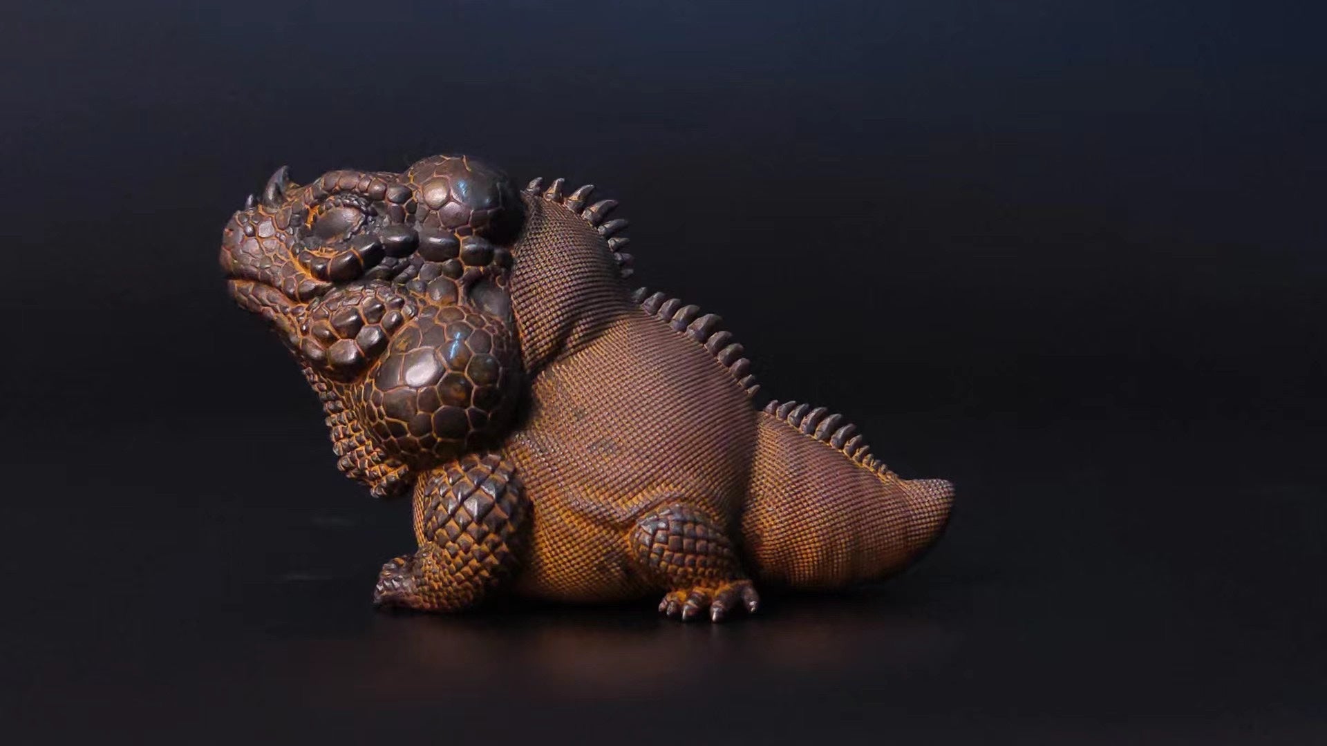 Lizard Kingdom Green Iguana Cyclura Cornuta Bronze Model