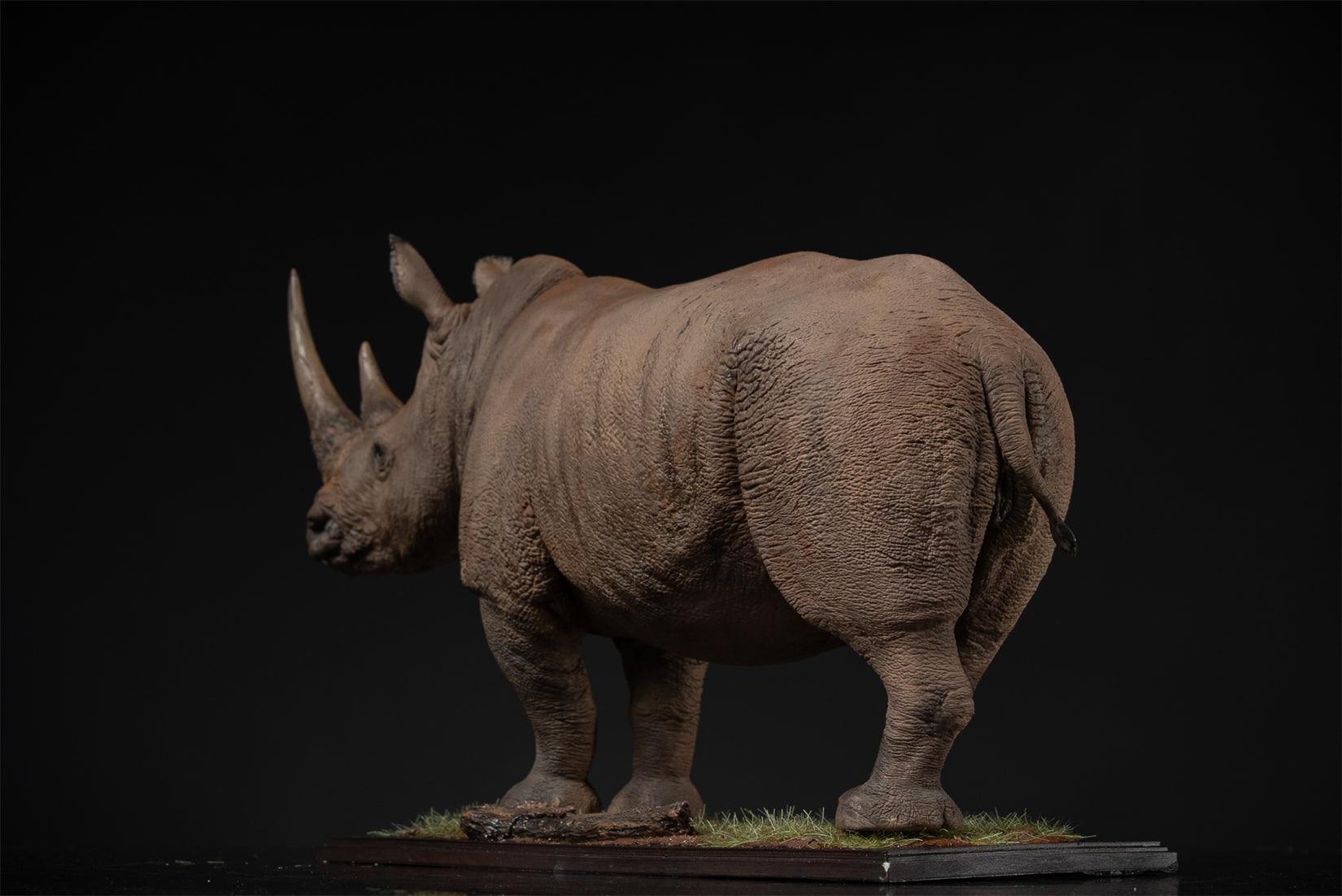 De CLAY Studio White rhinoceros Model
