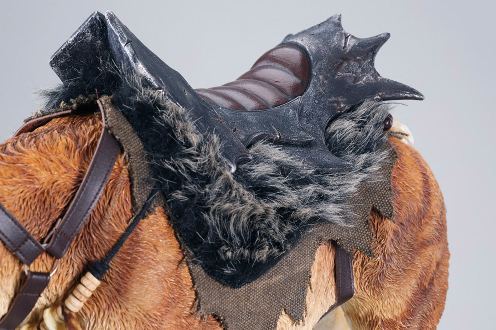 JXK Saber-toothed Tiger Figure