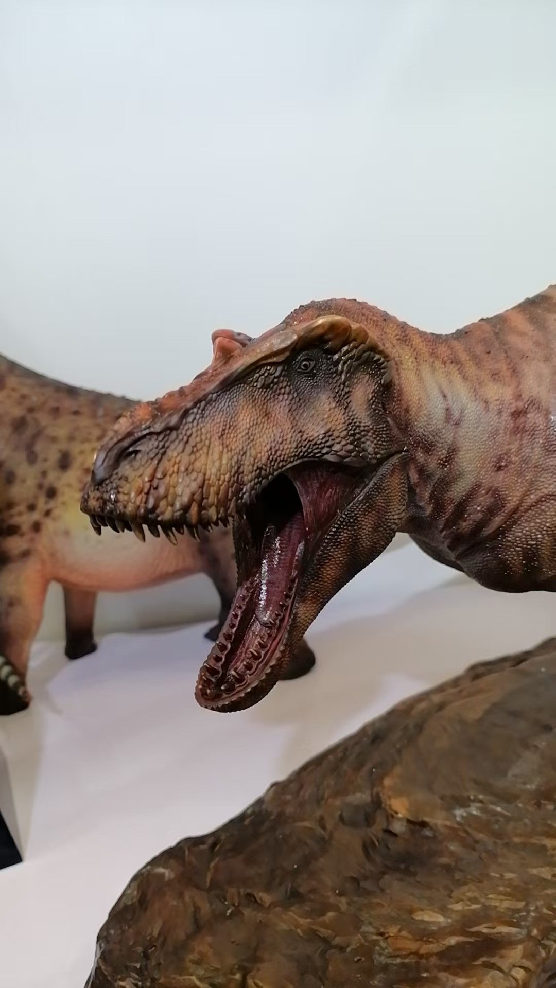 HAOLONGGOOD 1:20 Scale Tyrannosaurus Rex Triceratops Bronze Model