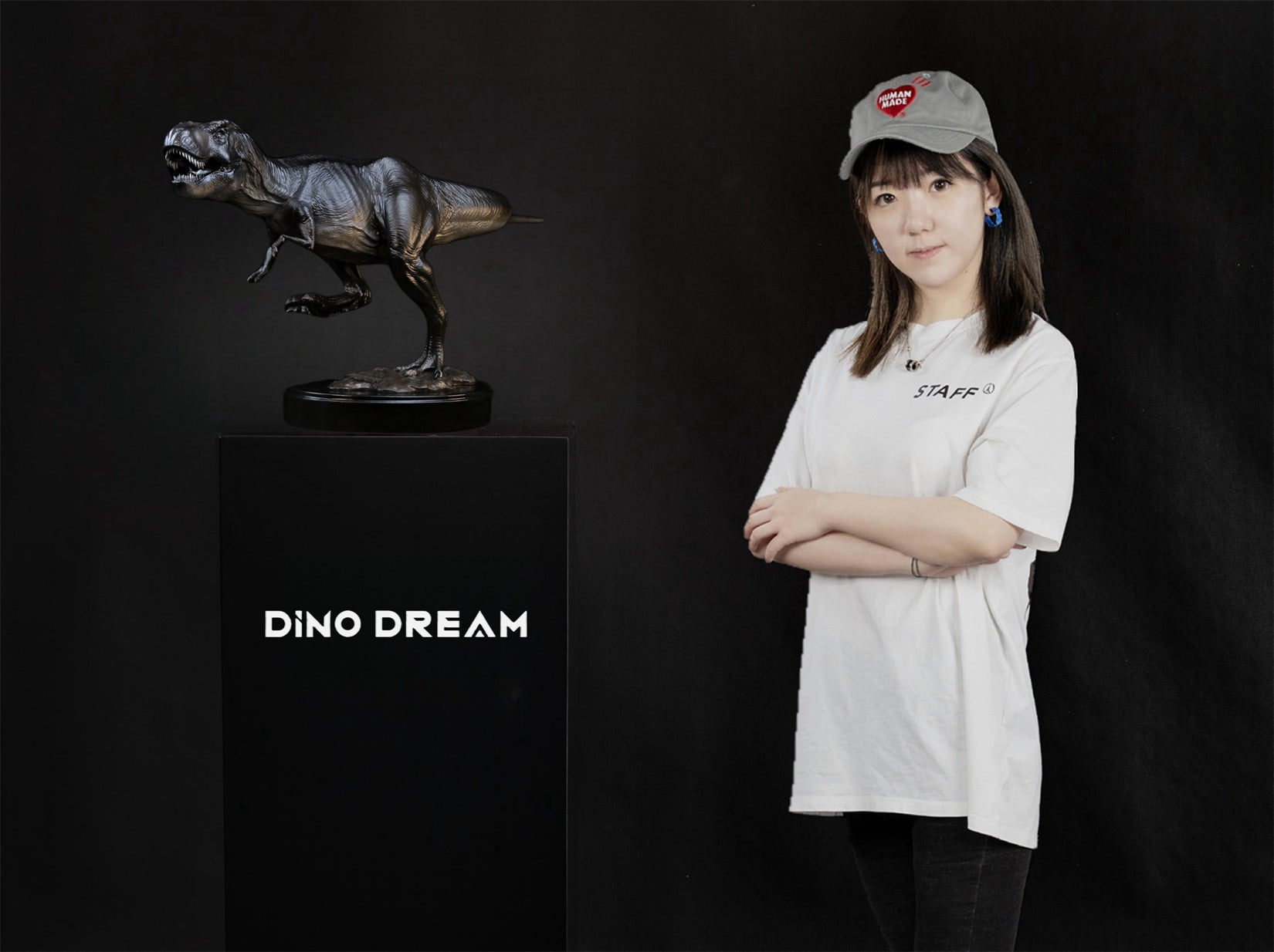 DINO DREAM FAUX-BRONZE VELOCIRAPTOR TREX STATUE