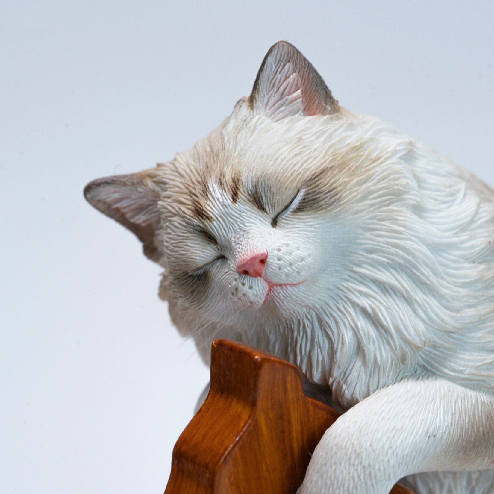 JXK Studio Wooden Horse Ragdoll Cat Figurine