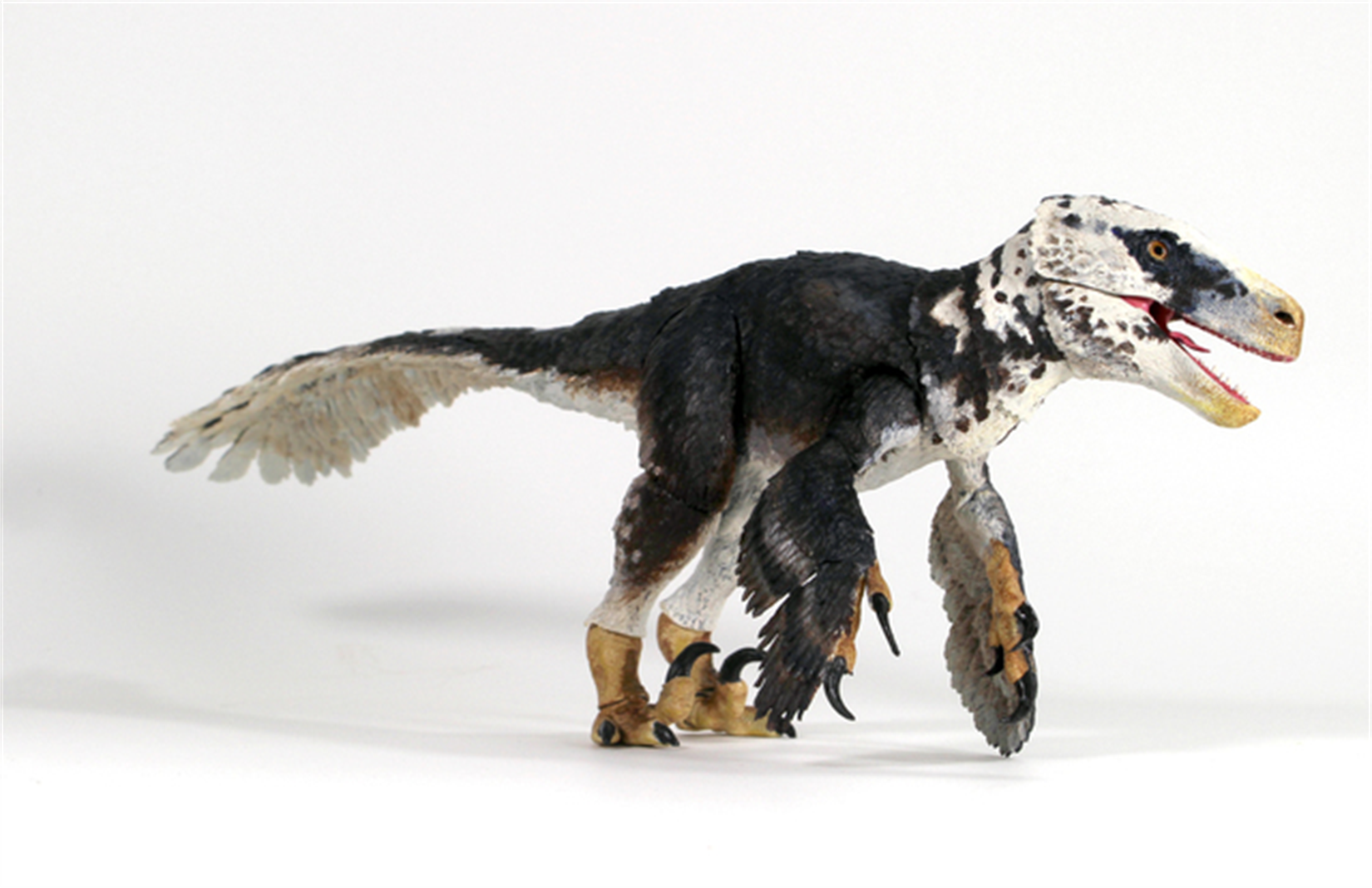 Beasts of the Mesozoic Utahraptor ostrommaysi - 1/18th scale