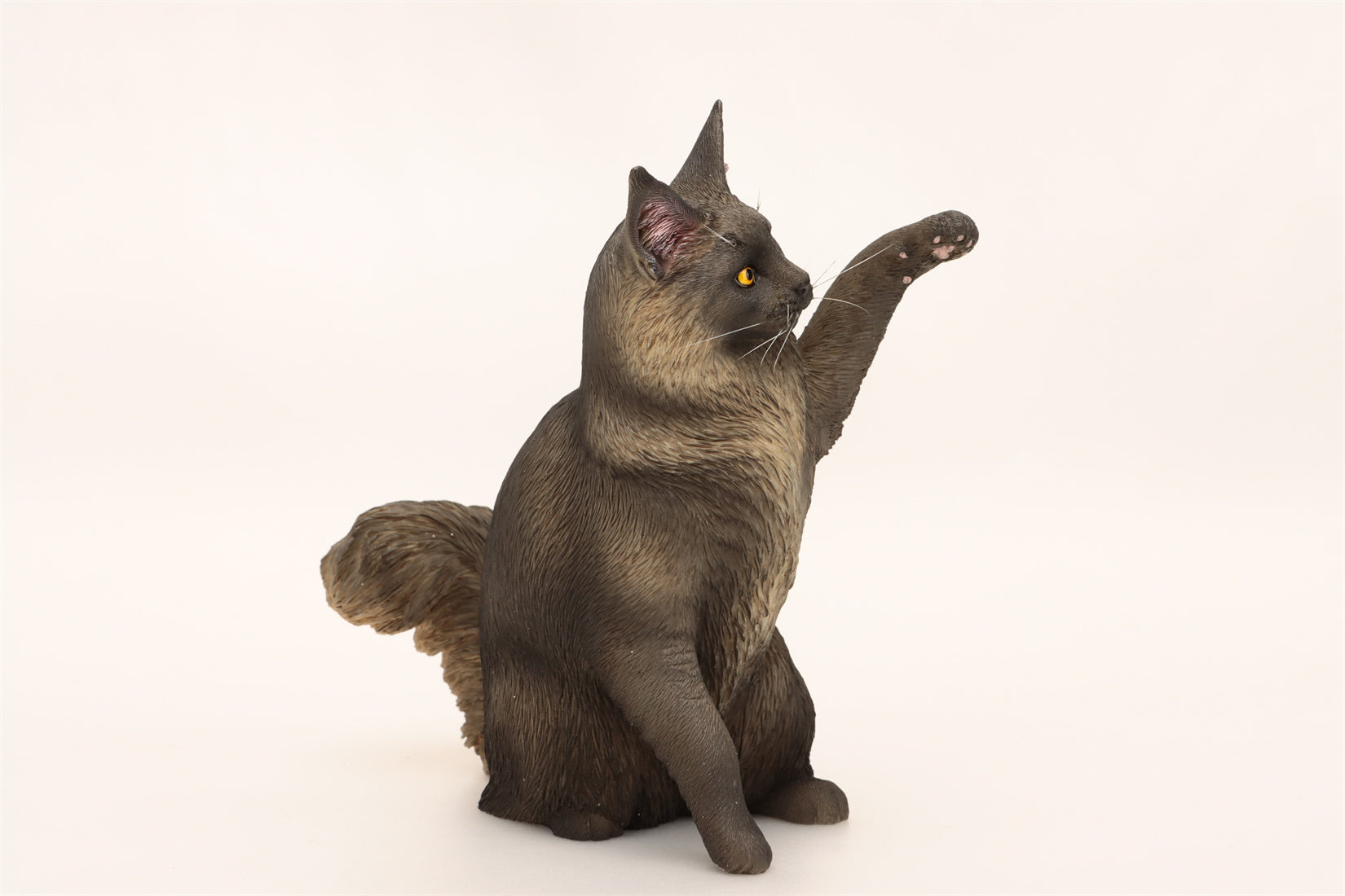 1/6 Maine Coon Cat Figure
