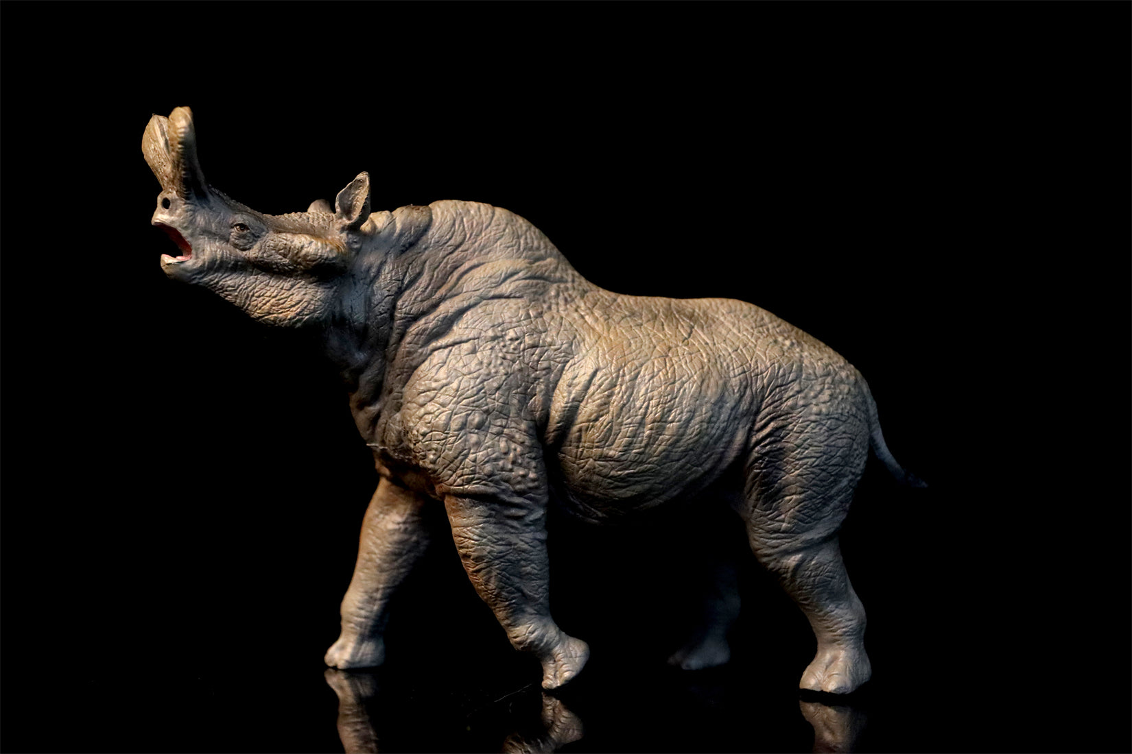 TNG Arsinoitherium Elasmotherium Megatherium Woolly Mammoth Stegodon Figure