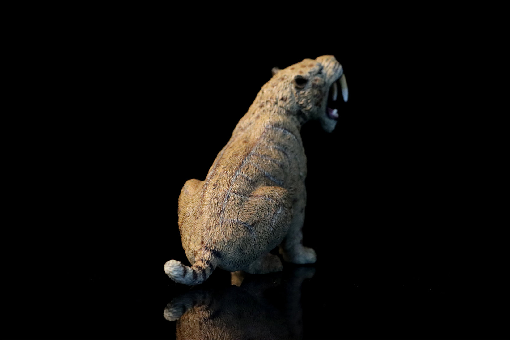 TNG Elasmotherium Megatherium Woolly Mammoth Stegodon Brontotheriidae Smilodon Figure