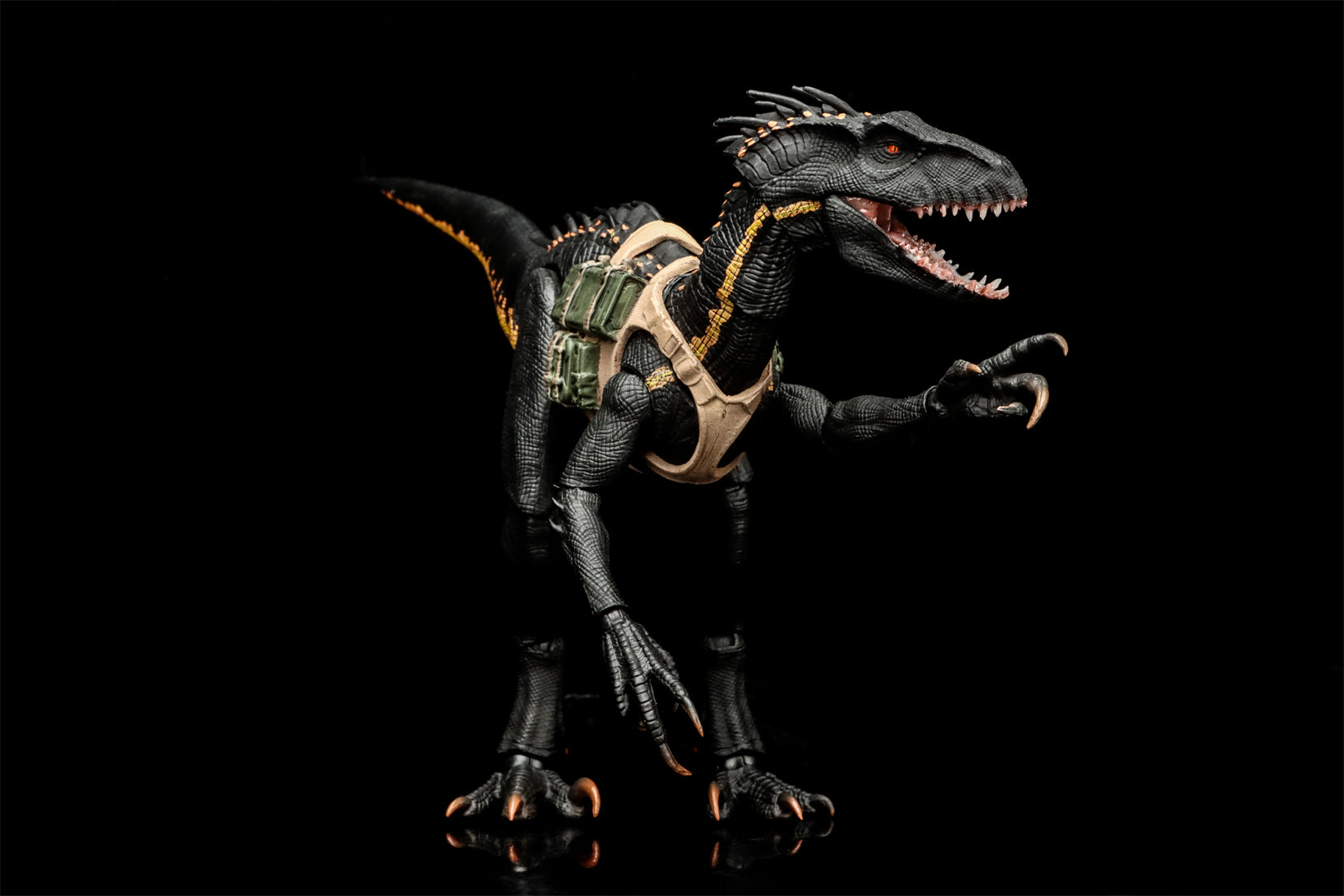 Nanmu Studio BERSERKER RAPTOR 2.0 Mass Production Ground Type Action Figure