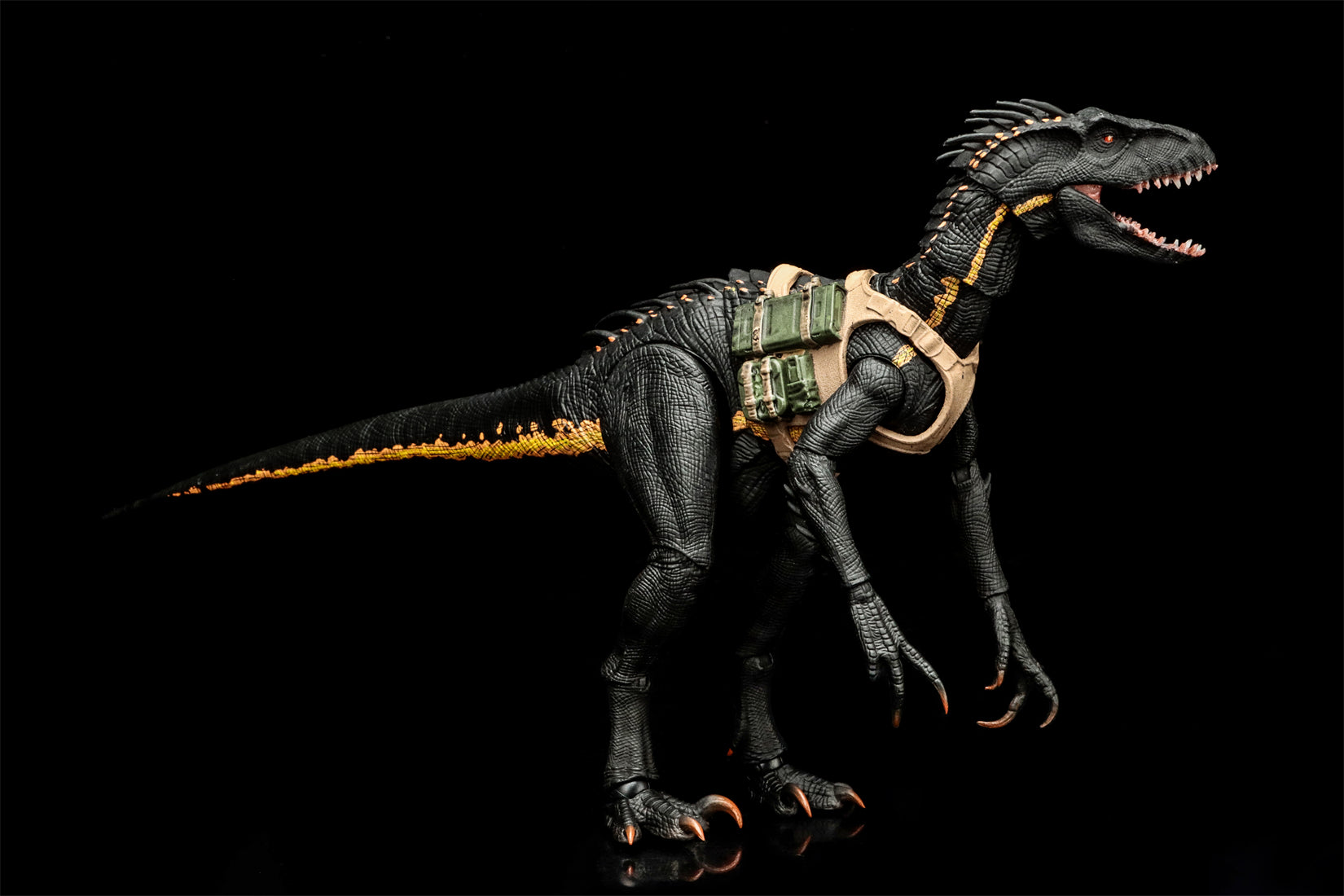 Nanmu Studio BERSERKER RAPTOR 2.0 Mass Production Ground Type Action Figure