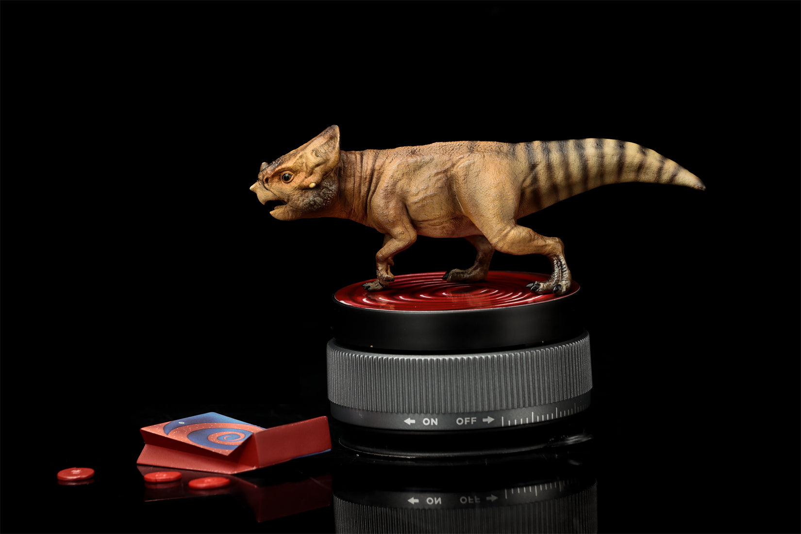 DINO DREAM 1:5 Scale Aquilops Dolores Model