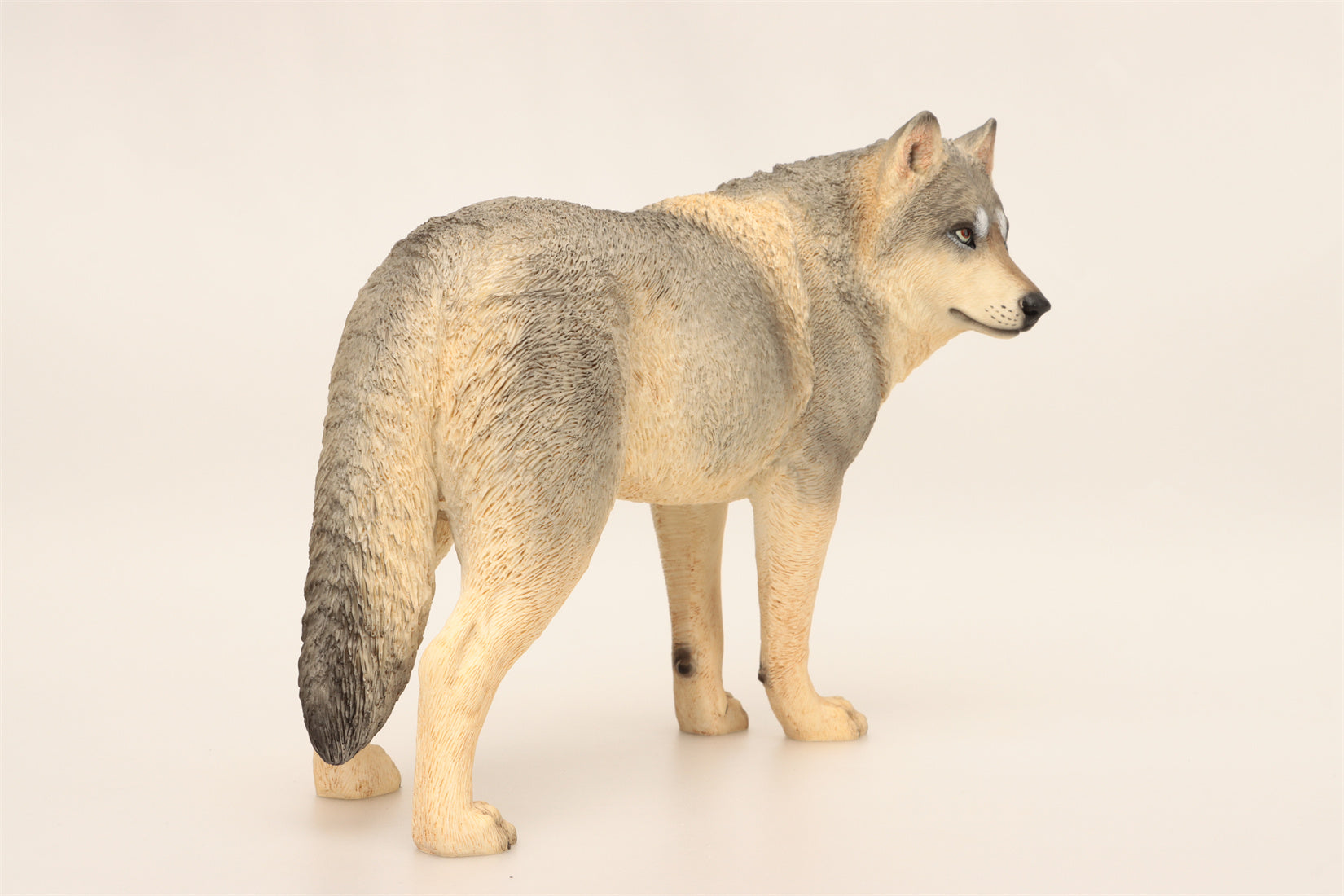 1/6 Steppe Wolf Figure