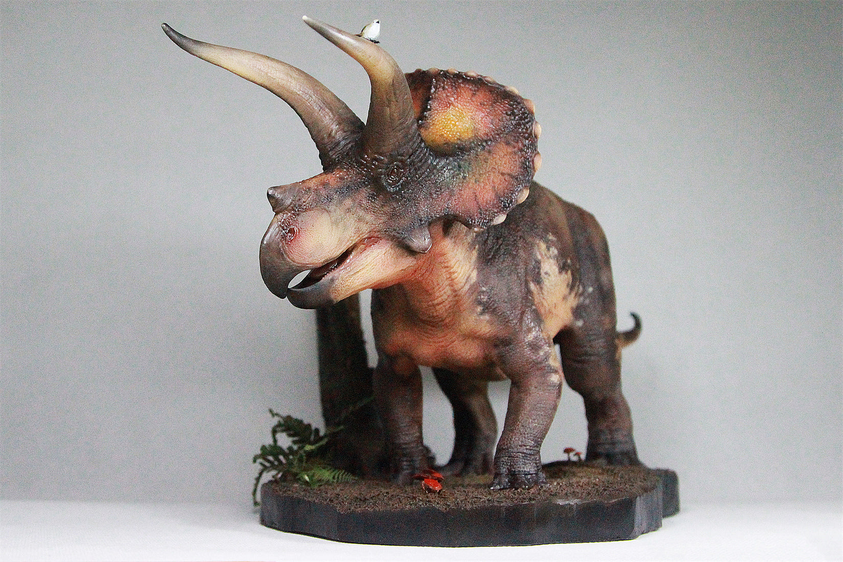 De CLAY Studio Triceratops prorsus Scene Statue Kit