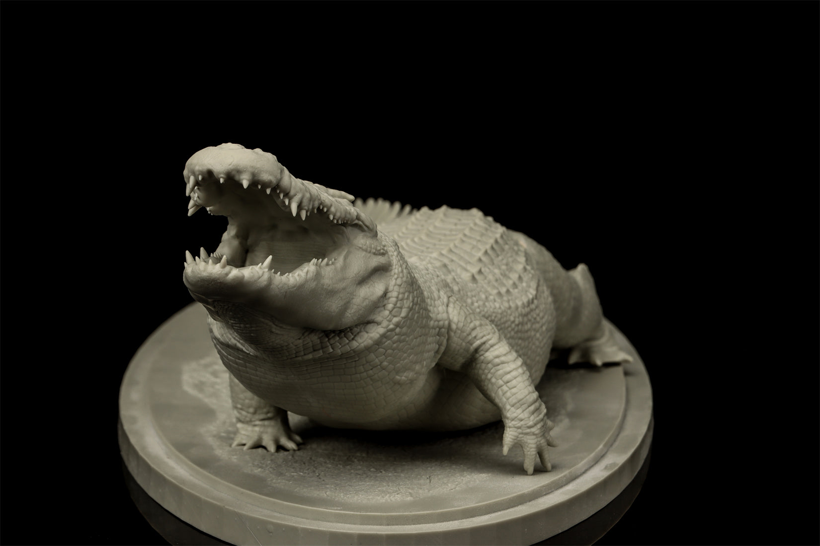 Das Crocs Man Studio Krokodil-Utan-Modell