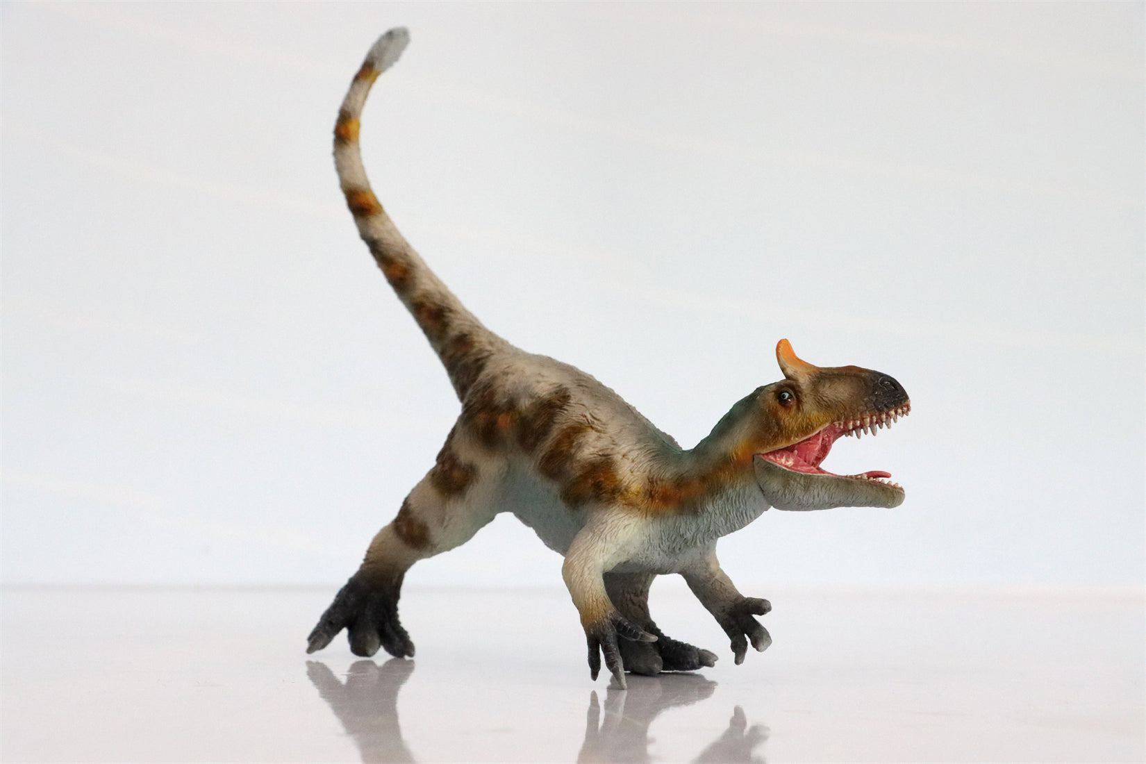 TNG Quetzalcoatlus Cryolophosaurus Saichania Sinosauropteryx Parasaurolophus Figure