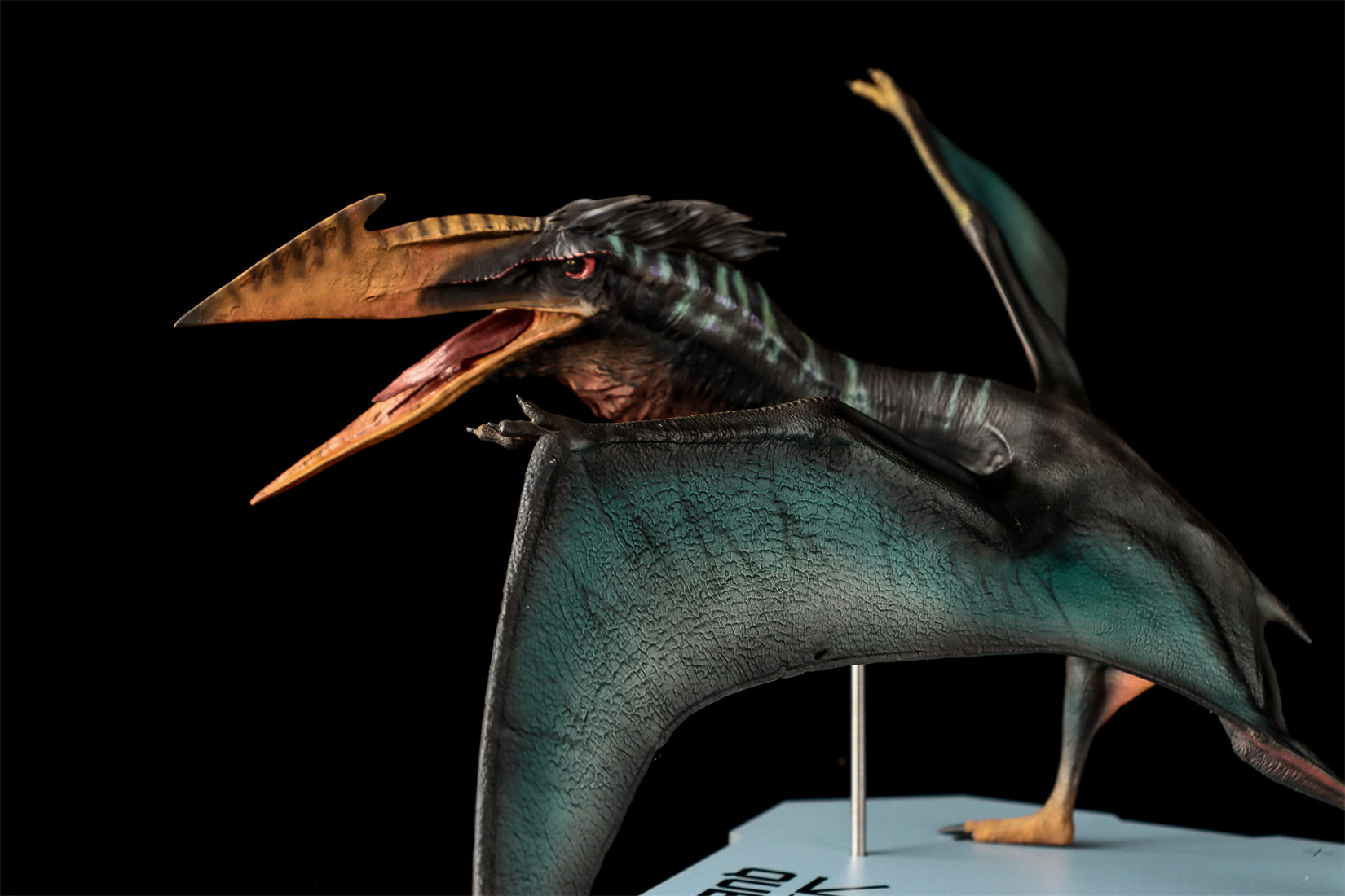 DINO DREAM 1:30 Scale Quetzalcoatlus Model