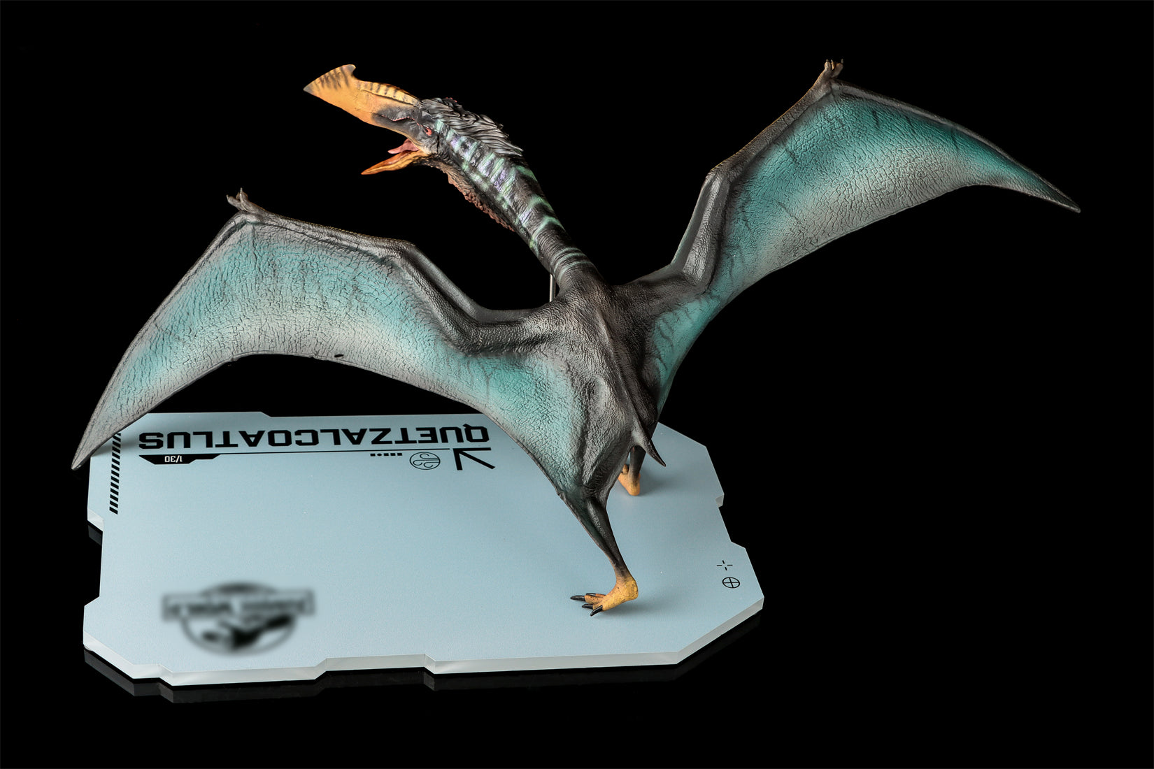 DINO DREAM 1:30 Scale Quetzalcoatlus Model