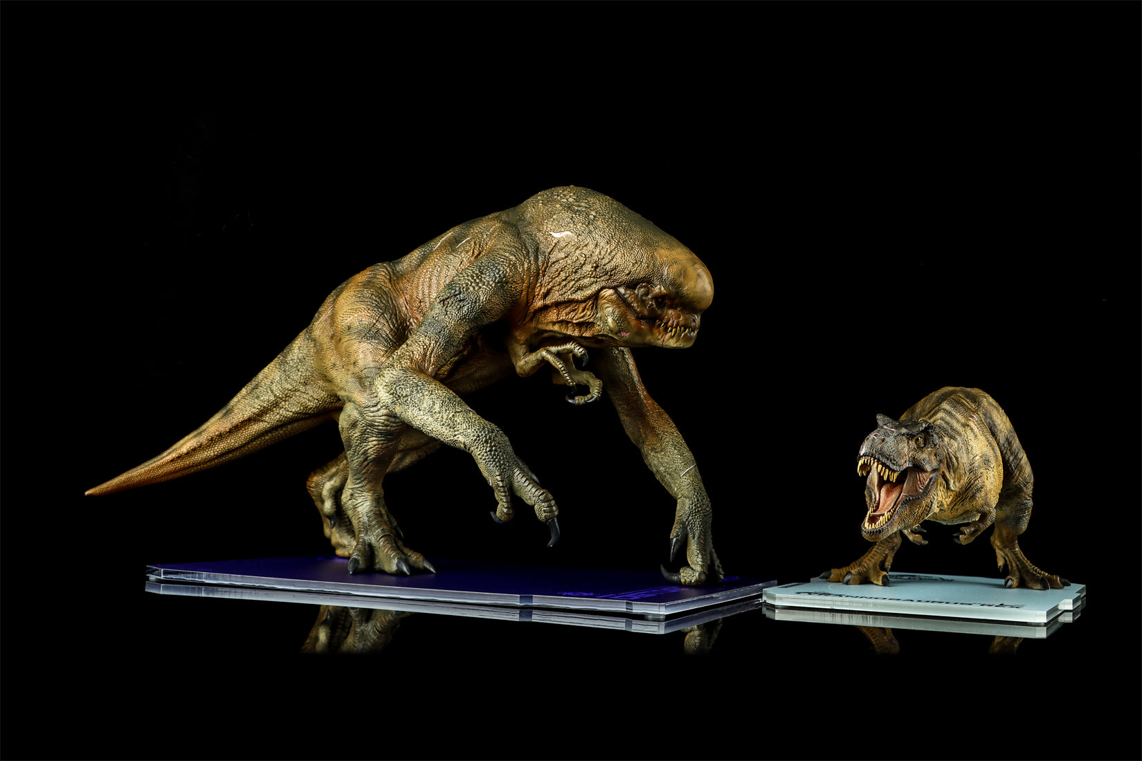 DINO DREAM 1:30 Scale Distortus Rex Model
