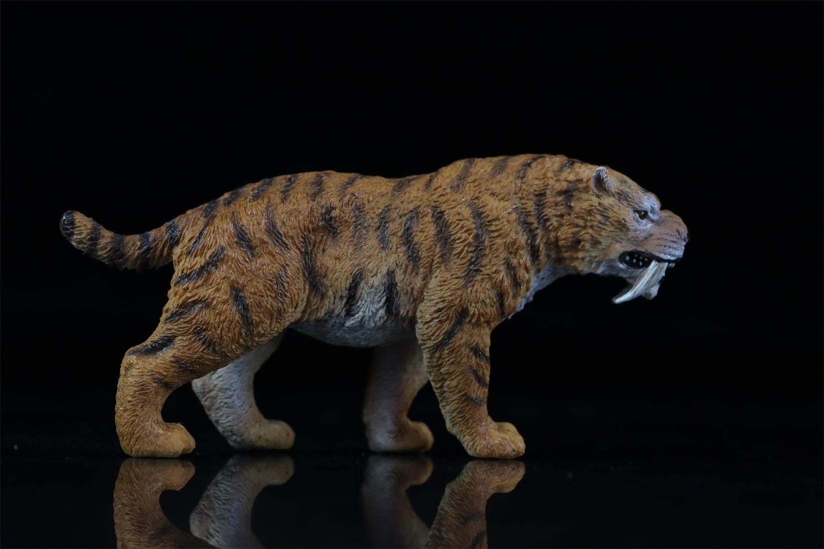 TNG Arsinoitherium Elasmotherium Megatherium Woolly Mammoth Stegodon Figure