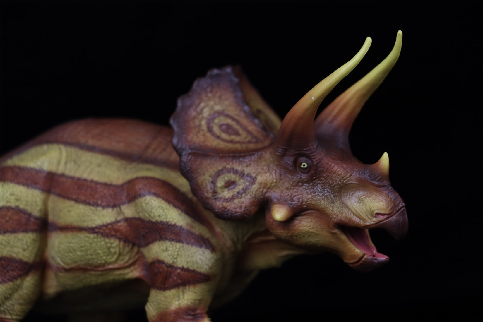 RECUR 1:35 Scale Triceratops Marsh Model