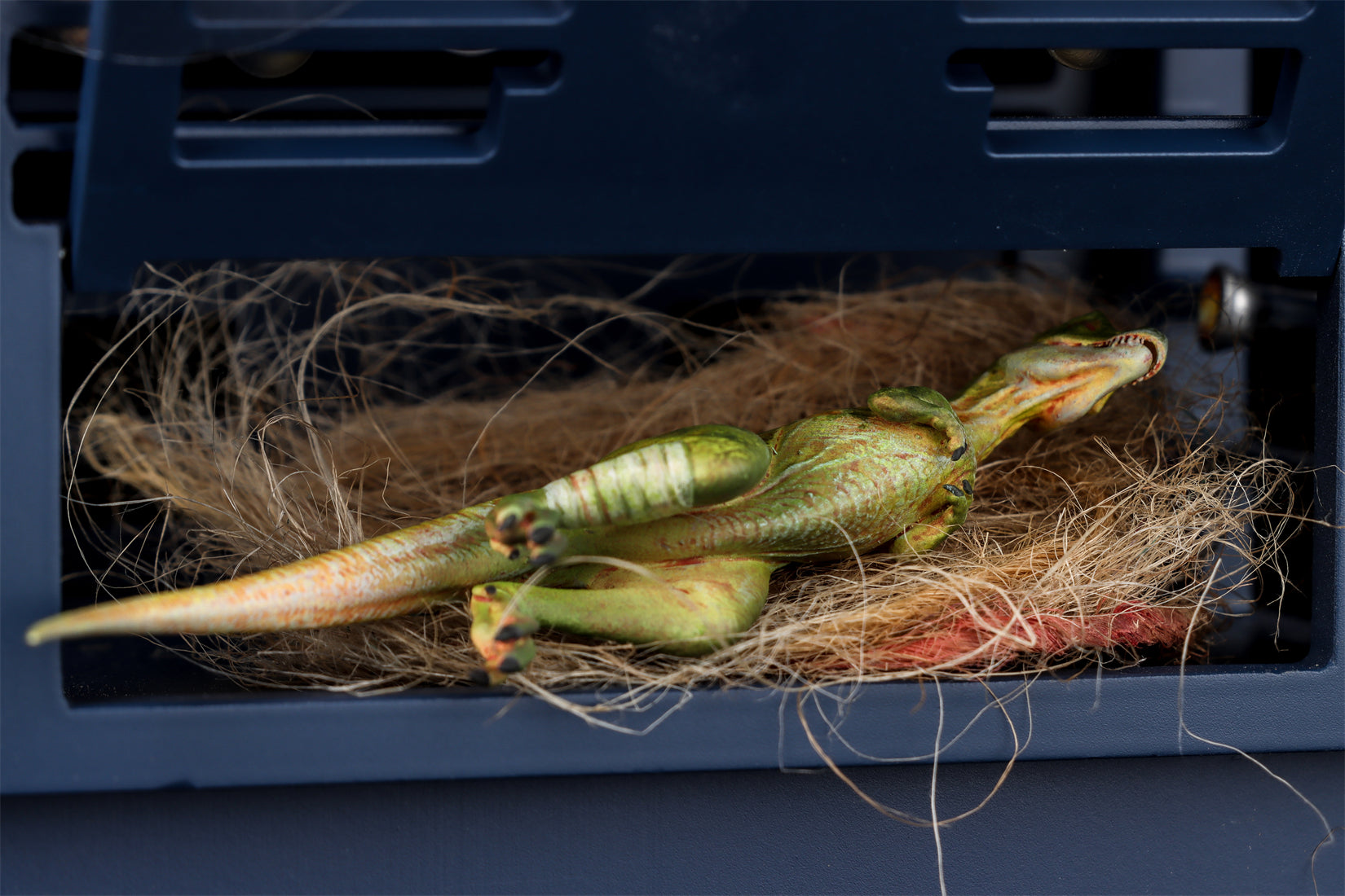 DINO DREAM 1/30 Scale Baby Trex Cage Model