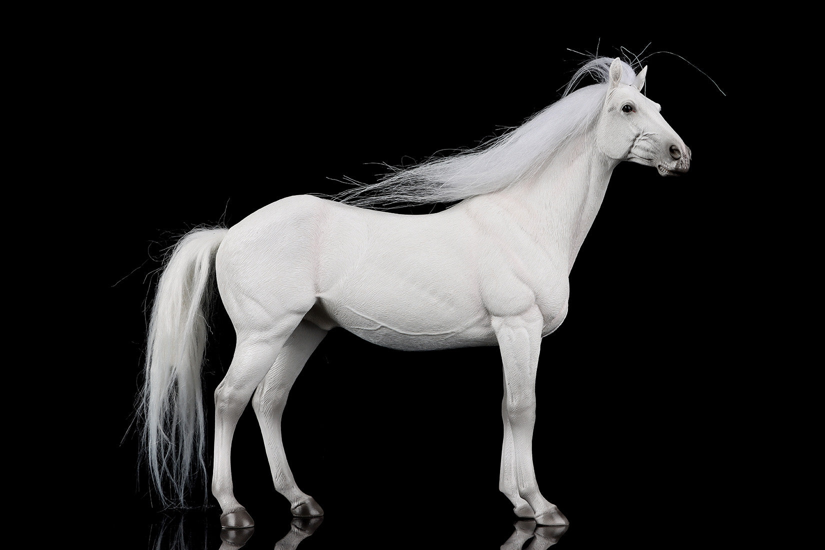 JXK German Hannover Horse Figure