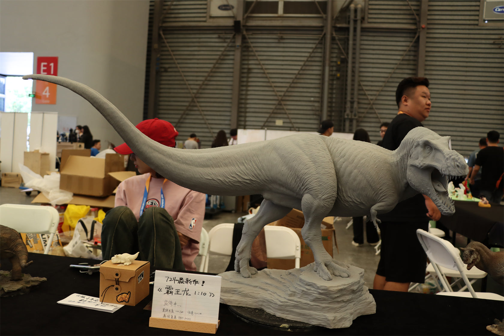 1:10 Scale Tyrannosaurus Rex Scene Model
