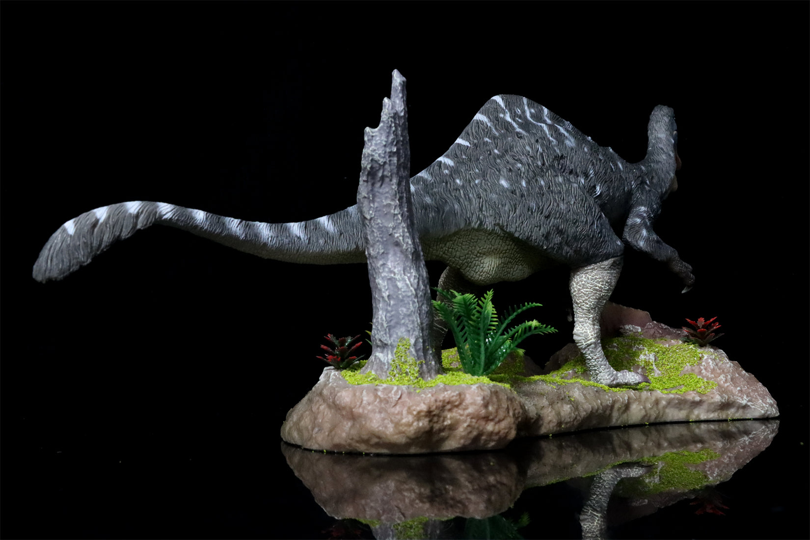 GRHC 1/35 Scale Life Echo Deinocheirus Scene Model