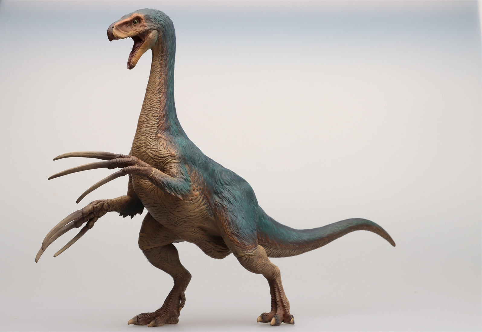 Nanmu Studio Therizinosaurus Claw Spike Figure