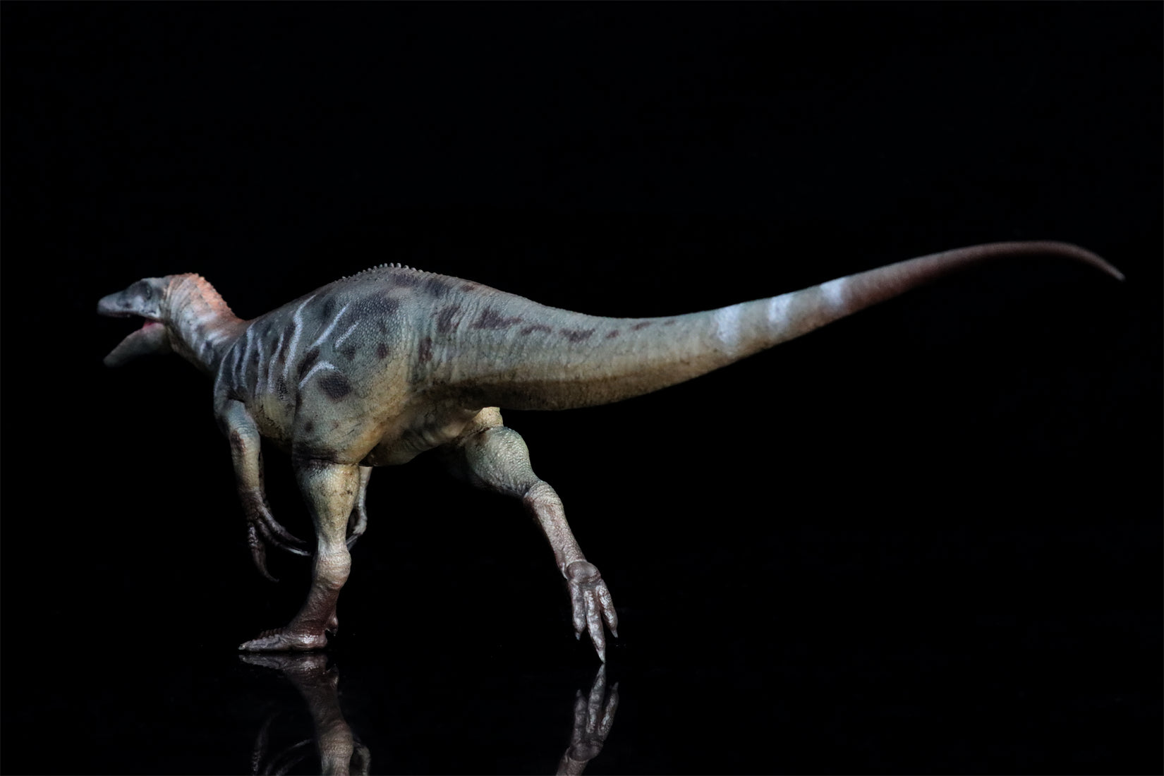 HAOLONGGOOD 1:35 Scale Megaraptor Model