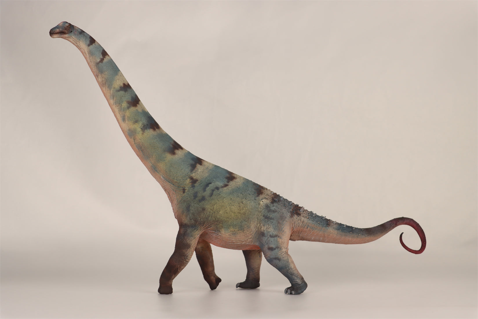 HAOLONGGOOD 1:35 Scale Alamosaurus Model