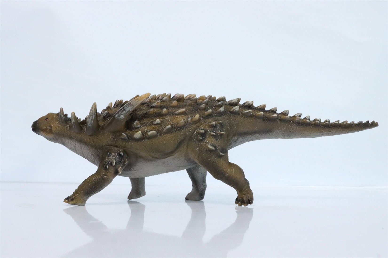 TNG Quetzalcoatlus Cryolophosaurus Saichania Sinosauropteryx Parasaurolophus Figure