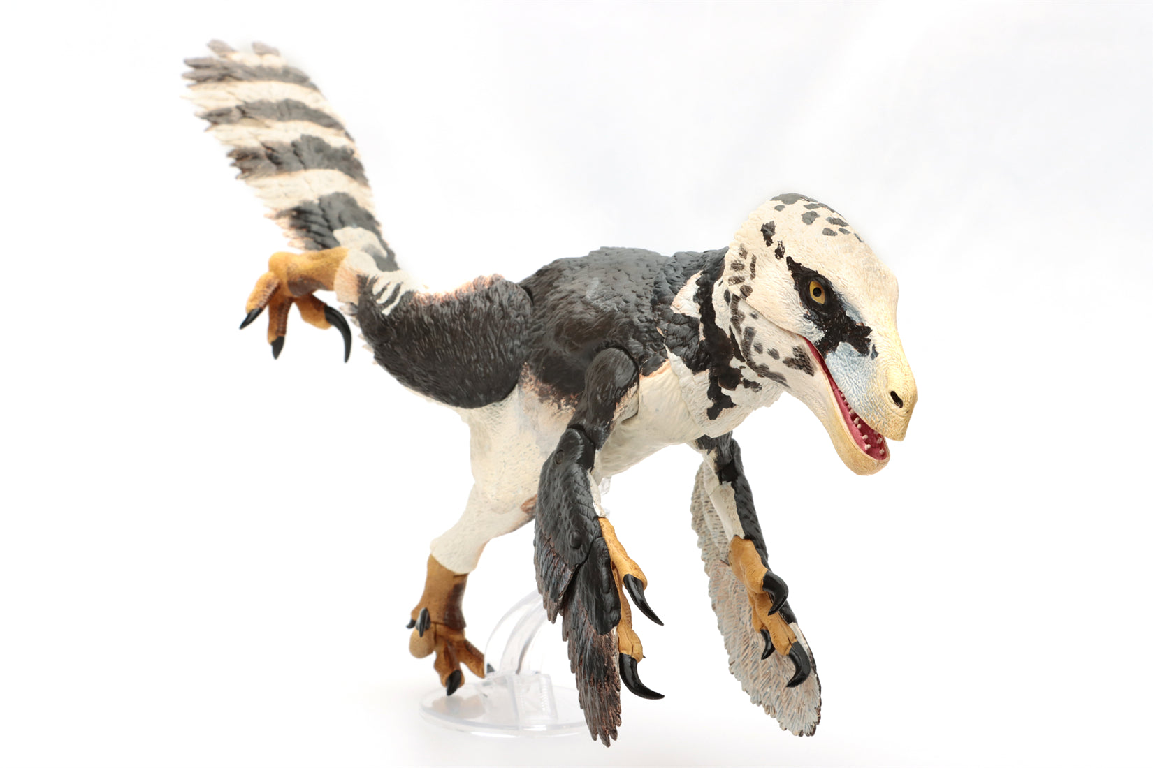 Beasts of the Mesozoic Utahraptor ostrommaysi - 1/18th scale