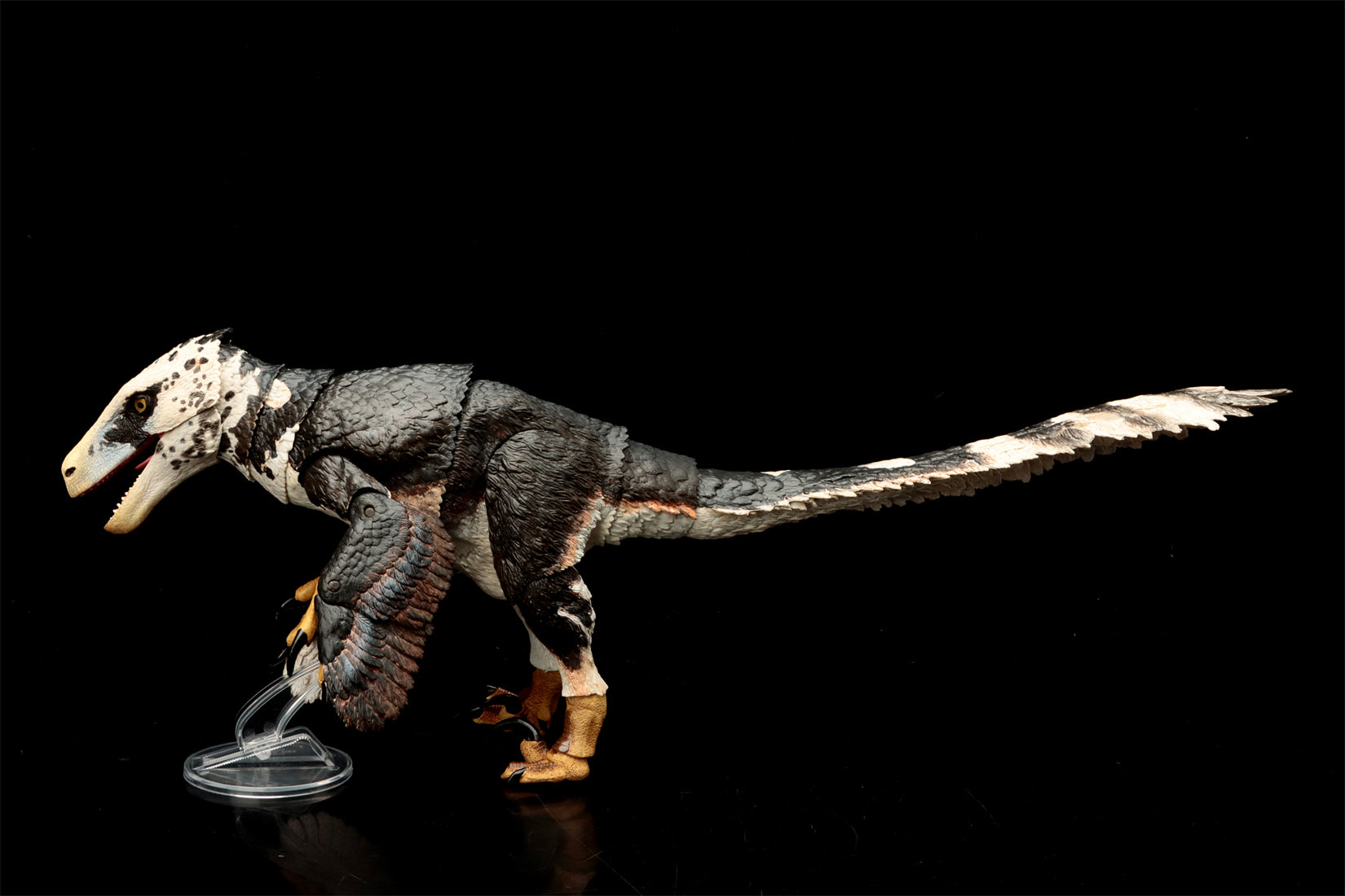 Beasts of the Mesozoic Utahraptor ostrommaysi - 1/18th scale
