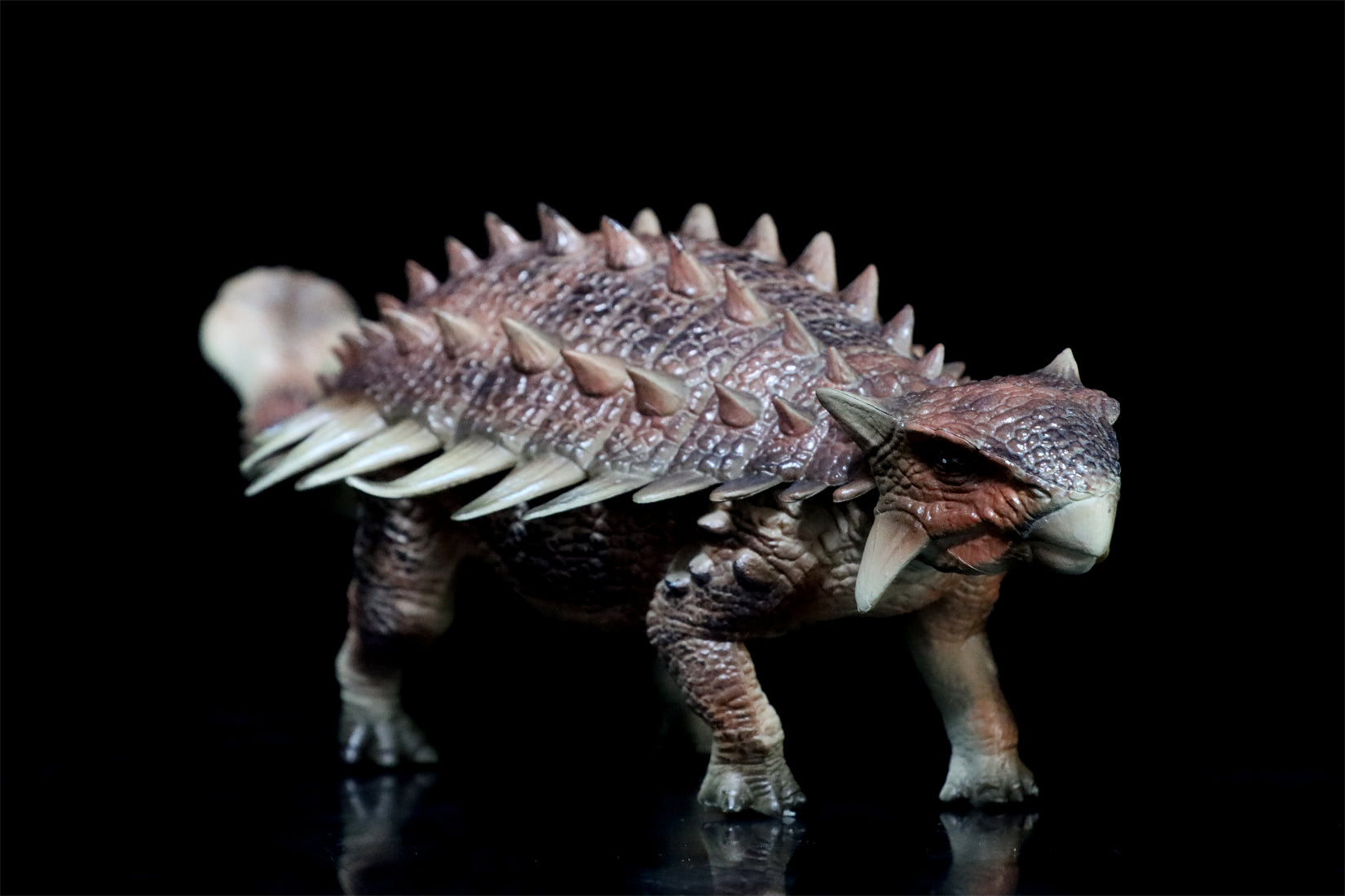 TNG Quetzalcoatlus Cryolophosaurus Saichania Sinosauropteryx Parasaurolophus Figure