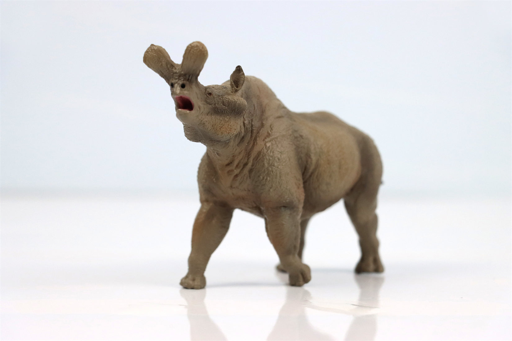 TNG Arsinoitherium Elasmotherium Megatherium Woolly Mammoth Stegodon Figure